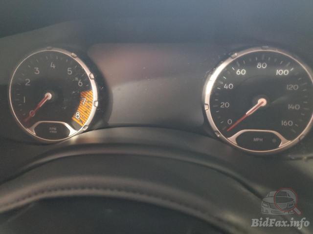 Jeep Renegade 2021 VIN ZACNJCBB5MPN11980 фото оголошення 32 з 64