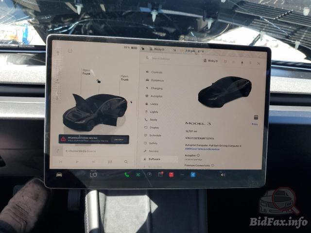Tesla Model 3 2024 VIN 5YJ3E1EA9RF727173 фото оголошення 47 з 70