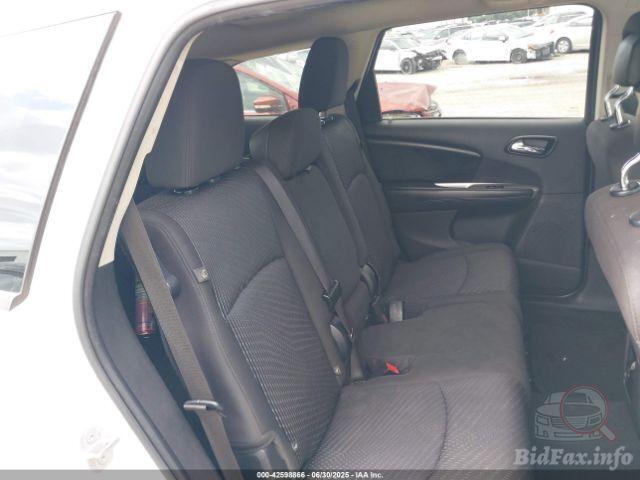 Dodge Journey 2015 VIN 3C4PDCAB4GT101432 фото оголошення 22 з 53