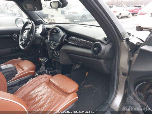 MINI Convertible 2017 VIN WMWWG9C3XH3C81296 фото оголошення 35 з 55