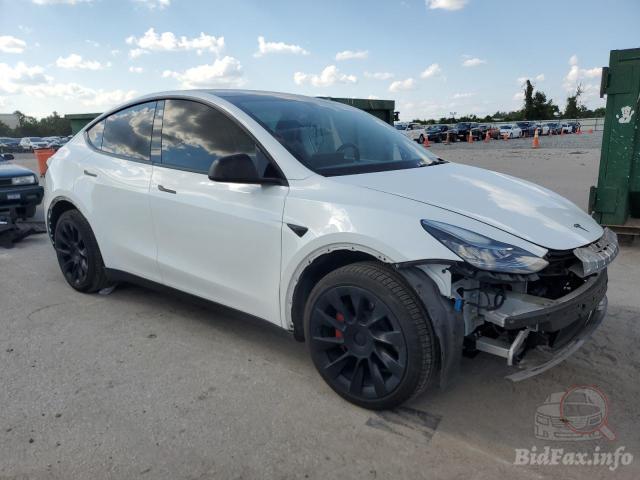 Tesla Model Y 2021 VIN 5YJYGDEE9MF209321 фото оголошення 37 з 59