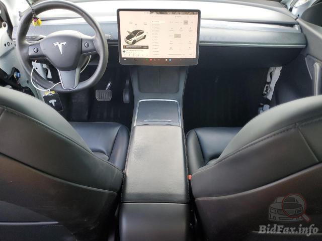 Tesla Model Y 2021 VIN 5YJYGDEE9MF209321 фото оголошення 33 з 59