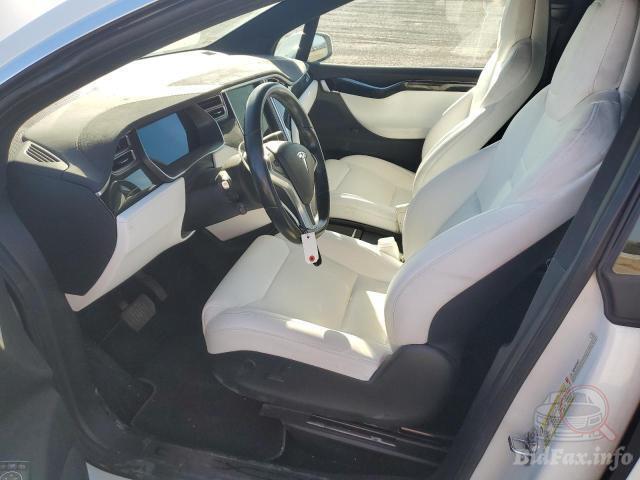 Tesla Model X 2017 VIN 5YJXCBE22HF050407 фото оголошення 27 з 51