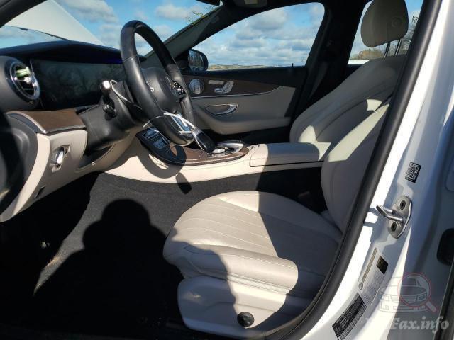 Mercedes-Benz E-Class 2019 VIN WDDZF8EB3LA699420 фото оголошення 35 з 71