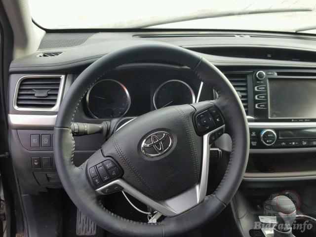 Toyota Highlander 2018 VIN 5TDBZRFH5JS899680 фото оголошення 42 з 75