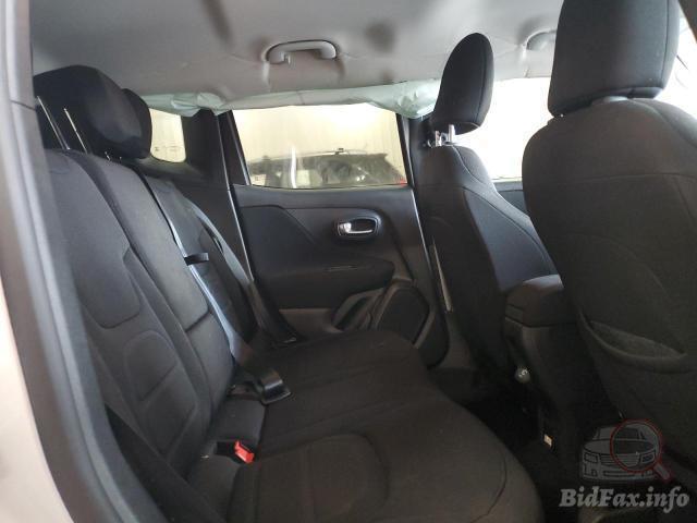 Jeep Renegade 2020 VIN ZACNJABB4LPL50170 фото оголошення 24 з 57