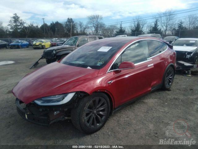 Tesla Model X 2019 VIN 5YJXCAE22KF152646 фото оголошення 34 з 53