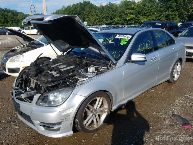 Mercedes-Benz C-Class 2013 VIN WDDGF8BB2CR198239 фото оголошення 35 з 66