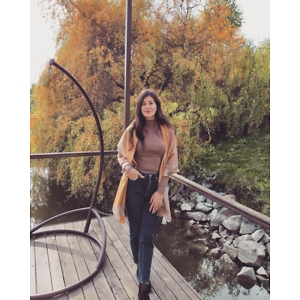 Про продавец Юлия 