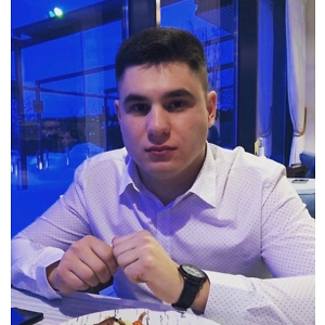 Про продавец Максим