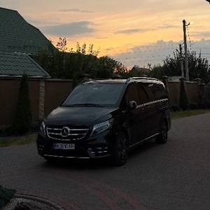 Про продавець Микола