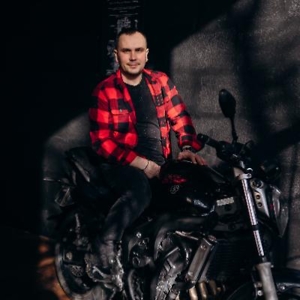 Про продавец Михайло Васильович