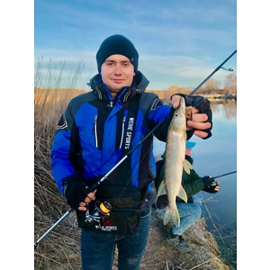 Про продавец Саша Хмелюк