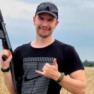 Про продавец Денис Федоренко