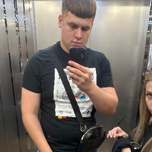 Про продавець Леонід Русланович