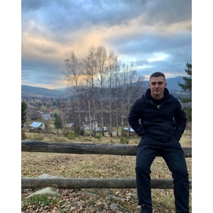 Про продавец Данил Андреевич Корсун