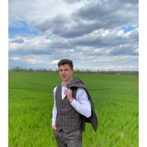 Про продавец Всеволод Сергеевич  Циганков