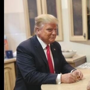 Про продавец Марко Трамп