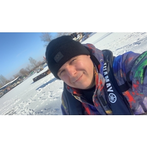 Про продавець Денис 