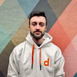 Про продавец Сергій Соловйов