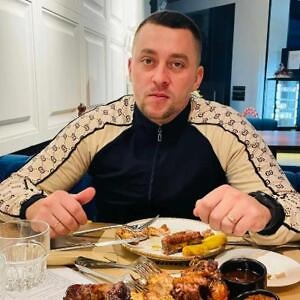 Про продавец Віталій