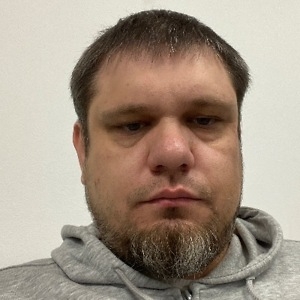 Про продавец Сергій Юрійович Волянський