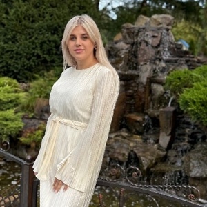 Про продавець Лілія Володимирівна  Феджага