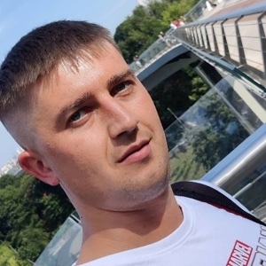 Про продавец Віталій