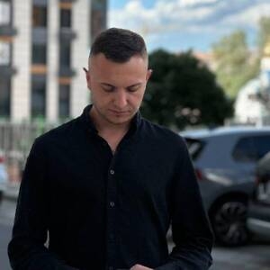 Руслан Колос