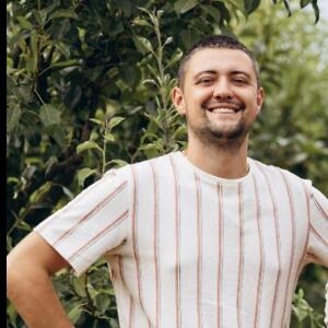 Про продавец Валентин