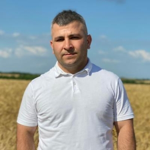 Про продавец Бахтіяр Камілжанович Шадманов