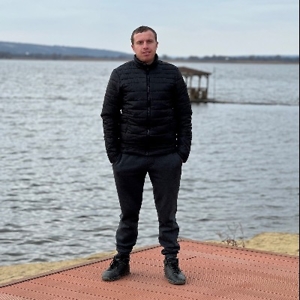 Про продавець Сергій Васильович Волошин