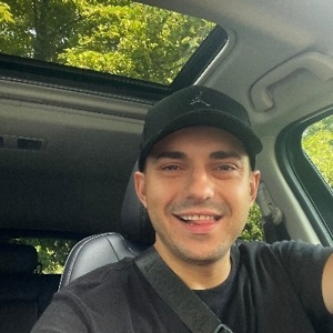 Про продавец Андрій Про продавец Андрій