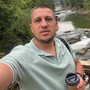 Про продавец Стас Павлюк