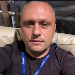 Про продавец Михайло