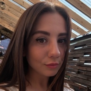 Про продавец Аня Юріївна Зінченко