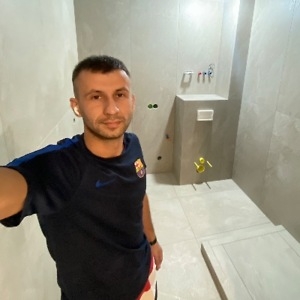 Про продавец Ігор Михайлович Лазутчик