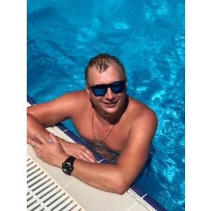Про продавец Роман
