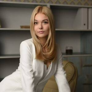 Карина Духіна