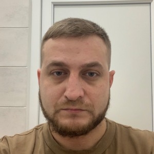 Про продавец Андрій Русланович Сосновський