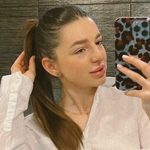 Про продавец Марія Олександрівна Оніщук