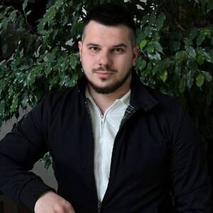 Антон Антоненко