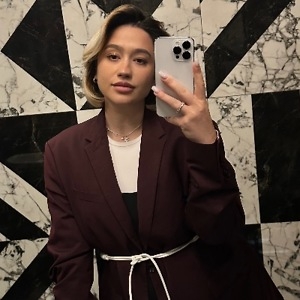 Про продавец Вікторія Олегівна Бовда