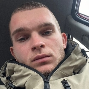 Про продавец Денис