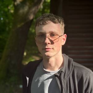Назар Ярославович Івахнюк