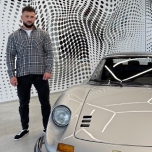 Про продавец Микола Юрійович Кравець