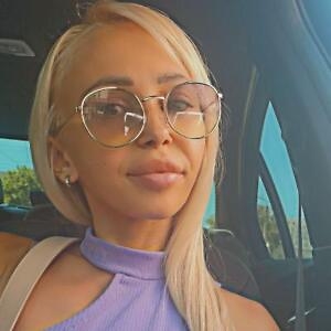 Про продавец Ольга Олегівна Кириленко