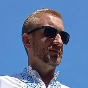 Про продавец Олександр Волянюк Про продавец Олександр Волянюк