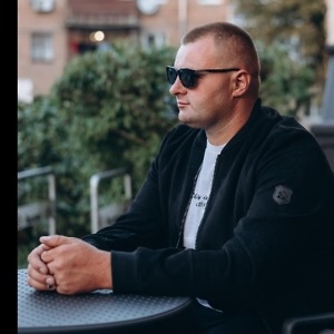 Про продавец Максим