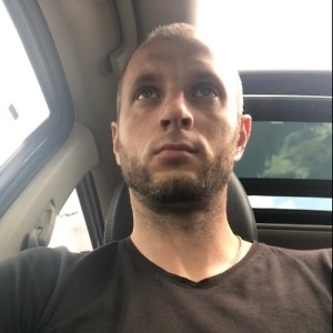 Про продавец Максим Сергеевич Пивоваров